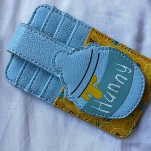 DISNEY LOUNGEFLY POOH CARDHOLDER